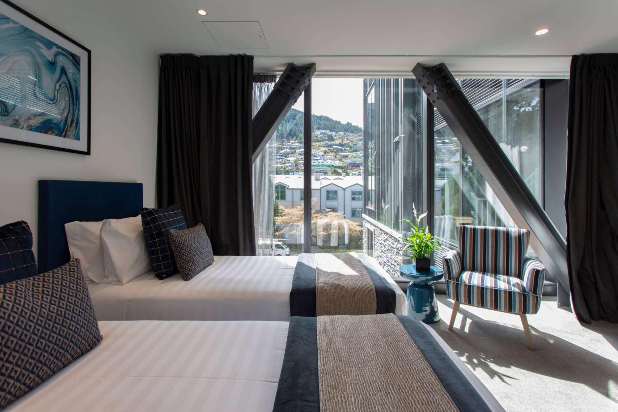 Ramada By Wyndham Queenstown Central Dış mekan fotoğraf